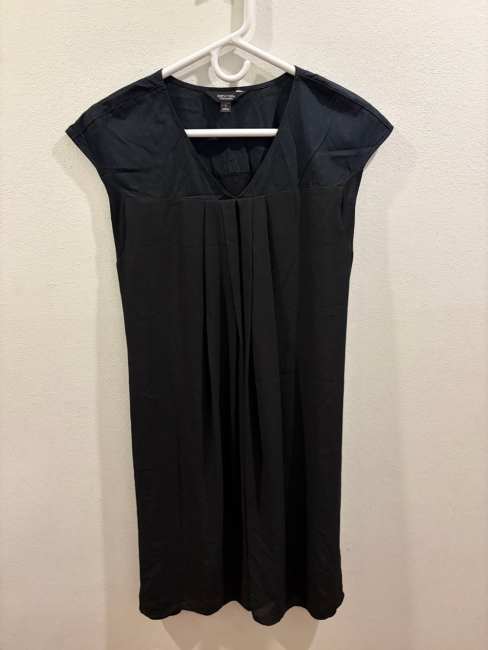 Vera Wang Black Midi Dress with V-Neck Pleated Front